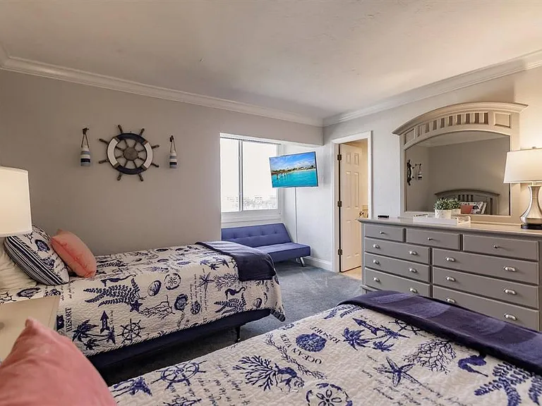 1125 W Peppertree Dr #705 — Photo 23
