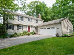 56 Fox Chase Ln, West Hartford, CT 06117