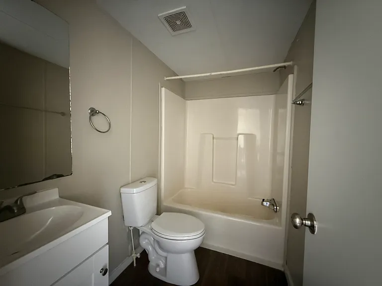 897 Oakpark Dr — Photo 6
