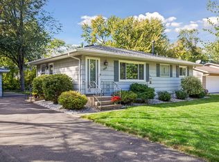 4333 Diamond Dr, Eagan, MN 55122
