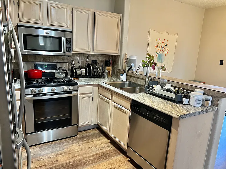 8015 Argyle Ave NE — Photo 9