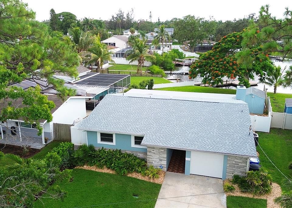 1st image of 4740 VENETIAN BOULEVARD NE