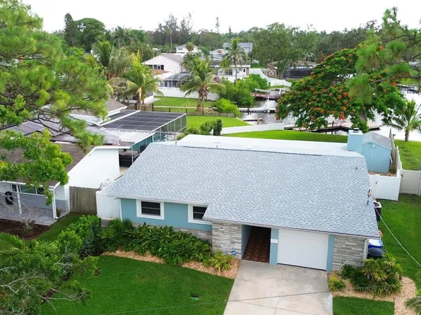 4740 Venetian Blvd NE, Saint Petersburg, FL 33703