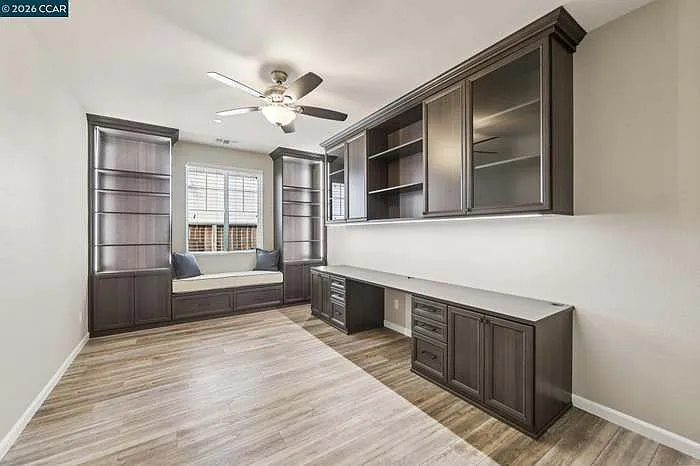 421 W Gravino Dr #1 — Photo 9