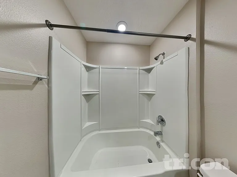 449 Kensington View Dr — Photo 23