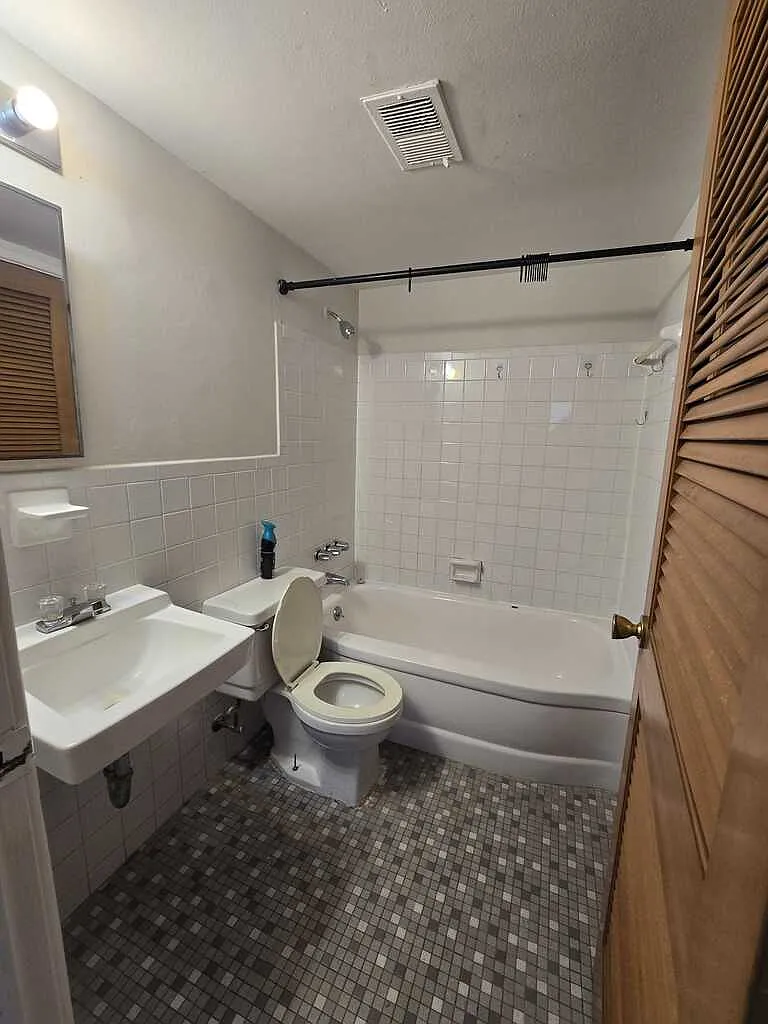 1 bed, $790 — Photo 4