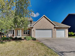 2545 Christian Pkwy, Chaska, MN 55318