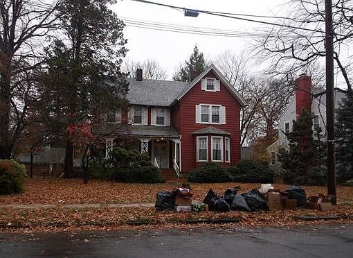 2nd image of 994 Hamilton St