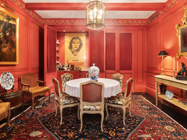 829 Park Avenue image 4 of 14