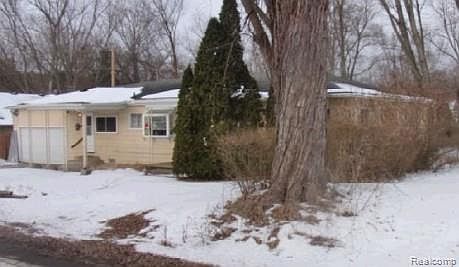 2nd image of 3302 Newton Rd