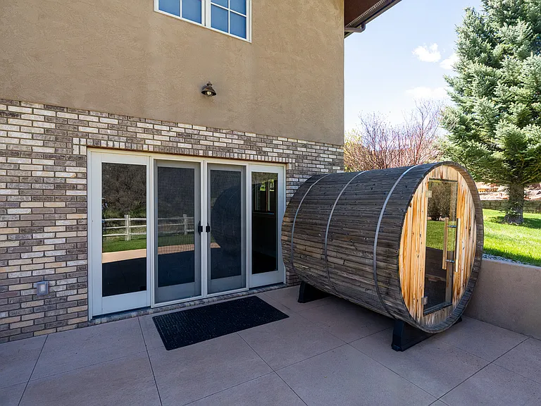 13 Laird Ln — Photo 36
