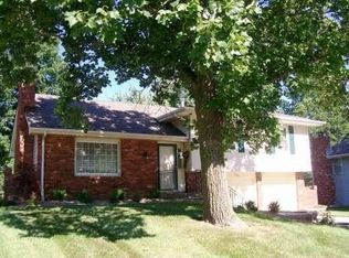 7325 N Euclid Ave, Gladstone, MO 64118