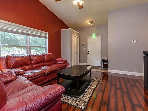 5th image of 456 E 10th St