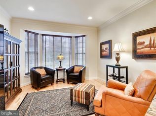5829 Governors Hill Dr, Alexandria, VA 22310
