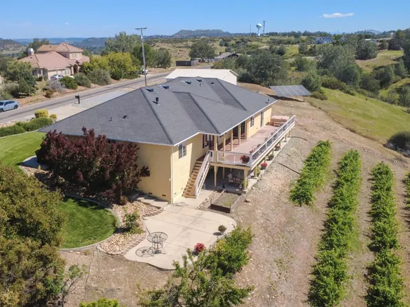 3235 Hagen Rd, Valley Springs, CA 95252