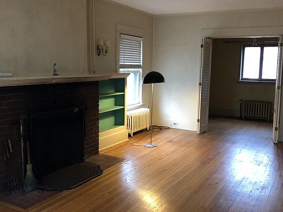5th image of 42 Sherman Ave