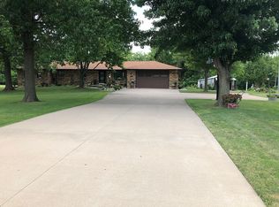 1856 Hilton Rd, Keokuk, IA 52632