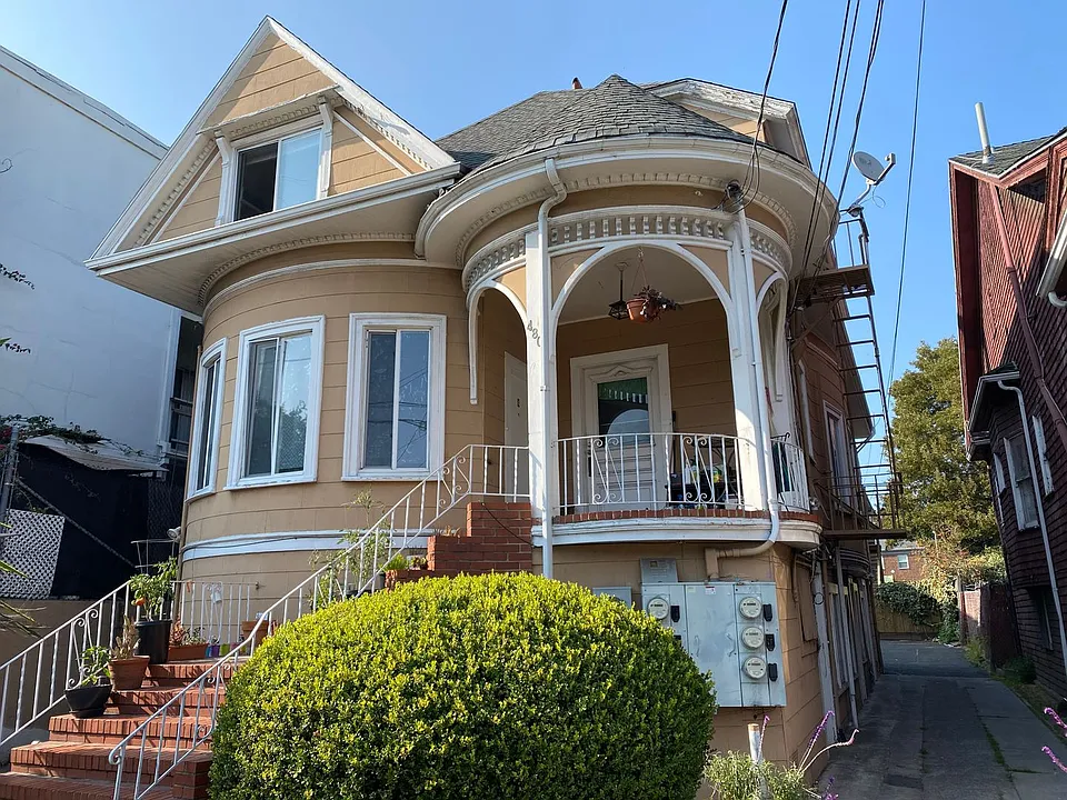 480 37th Street