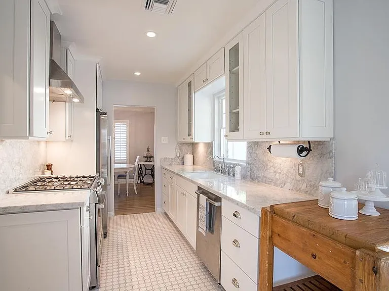 513 W Granada Rd — Photo 10
