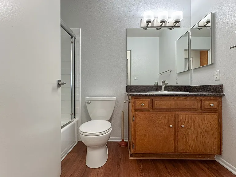 4071 Mclaughlin Ave — Photo 9