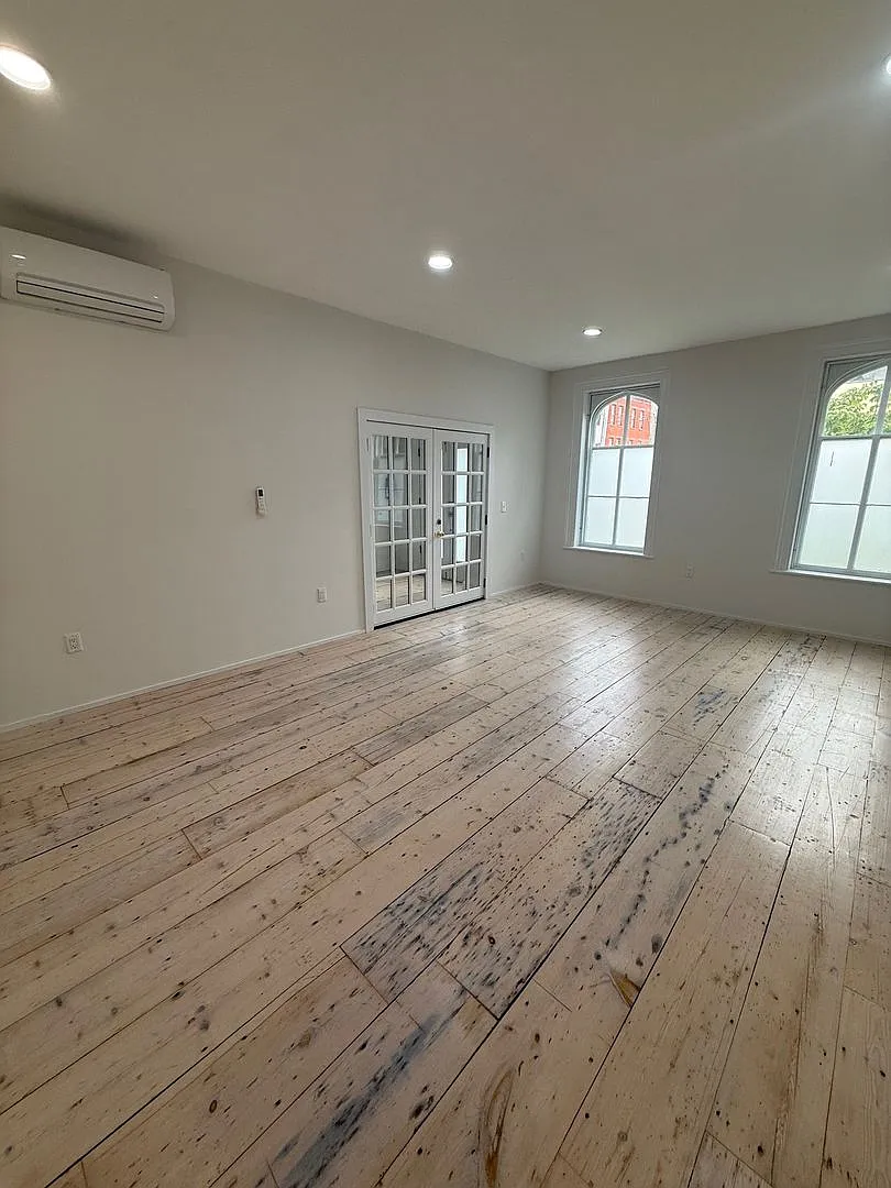 233 Liberty St. — Photo 4
