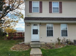 28298 Raleigh Crescent Dr, Chesterfield, MI 48051