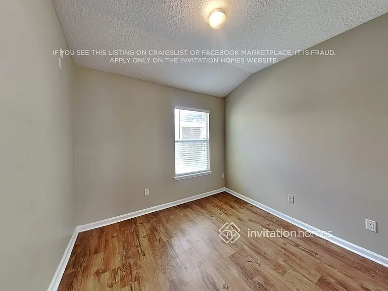 1068 Moosehead Dr — Photo 12