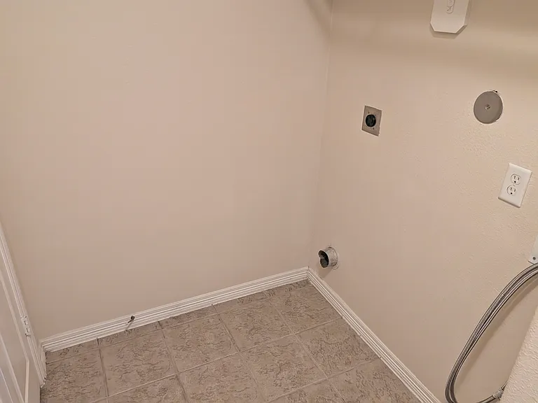 10215 Checkerberry Park Ln — Photo 11