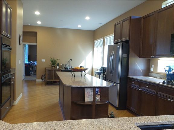5th image of 4317 Camano Ct NE