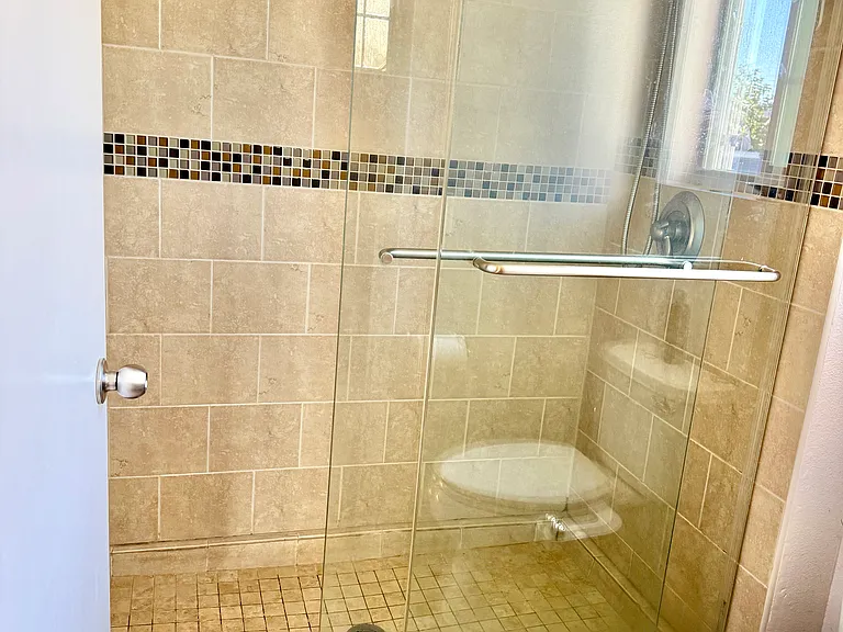 21812 Tobarra — Photo 2