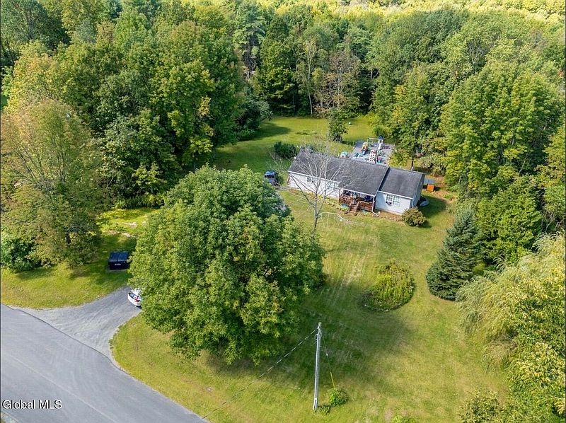5th image of 157 Hicks Road