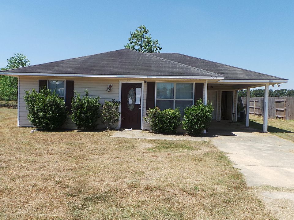 1st image of 209 Hidden Oak Dr