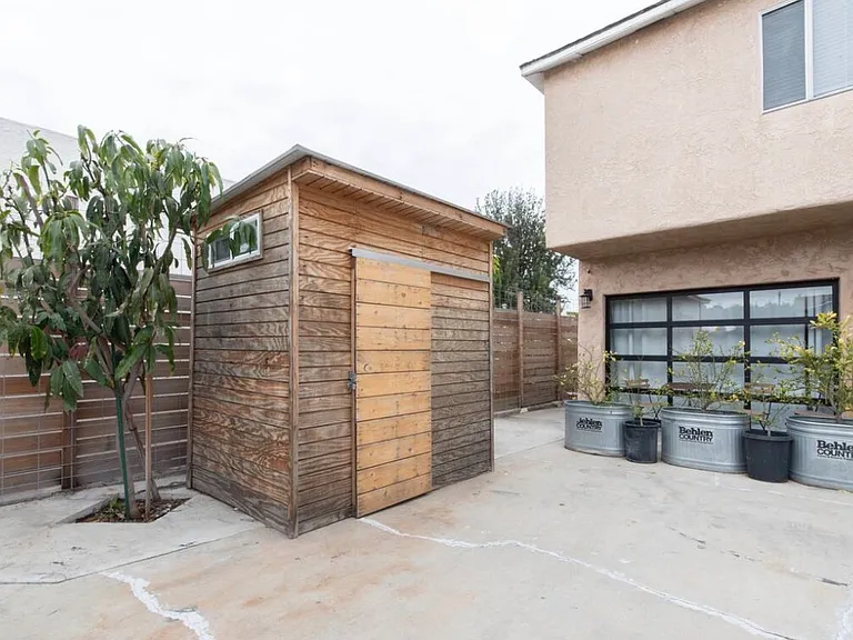 655 W Santa Cruz St #R — Photo 8