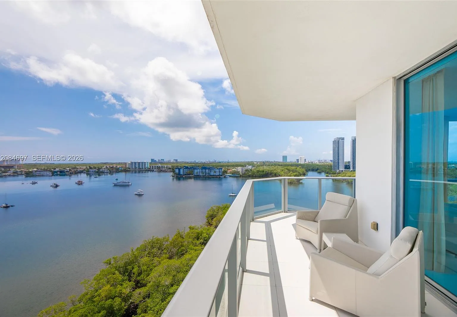 Marina Palms Residences S — Photo 3