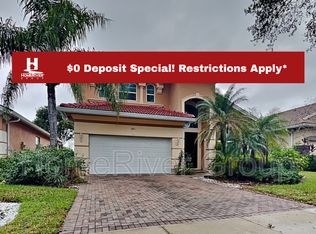 1661 Birdie Dr, Naples, FL 34120
