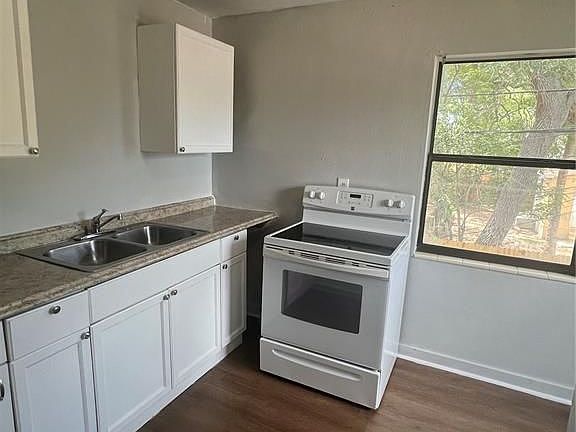 4th image of 1324 18th Ave S #2