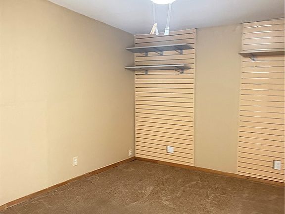 3rd image of 365 S Sycamore Ave