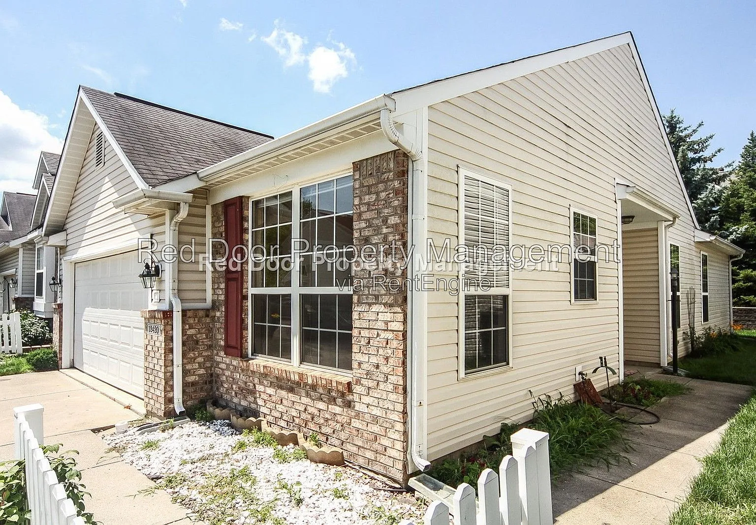 2 bed, 1.5 bath, 1156 sqft, $1,895 — Photo 1
