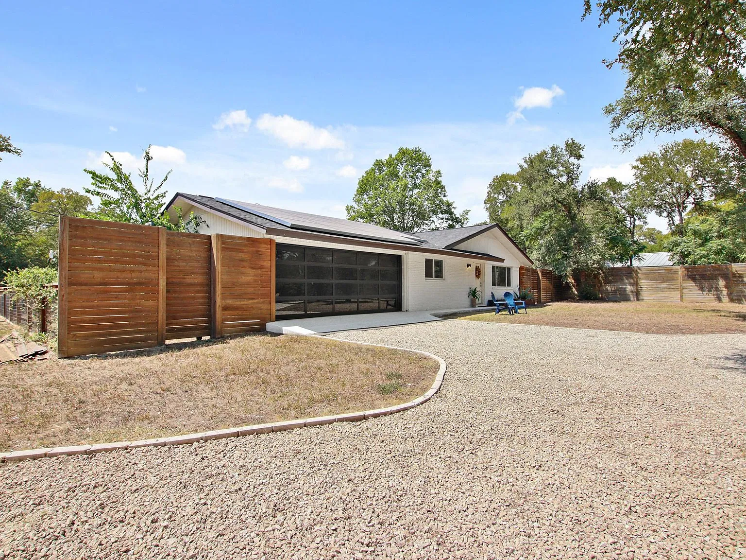 3 bed, 2.0 bath, 1510 sqft, $2,850 — Photo 3