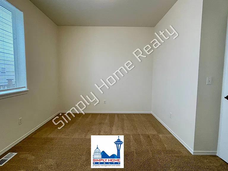 6546 36th Ln SE — Photo 13