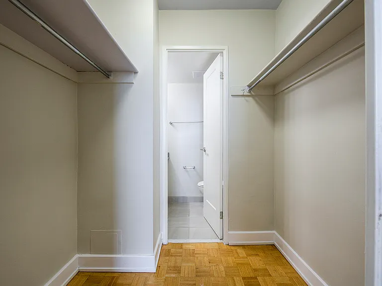 11 Margaret Ave — Photo 6