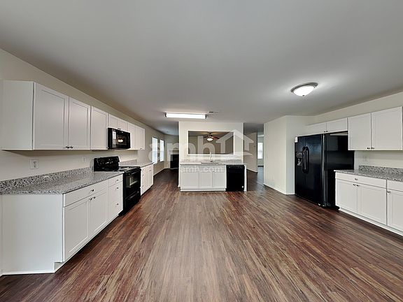 3rd image of 3837 Larkhaven Village Dr