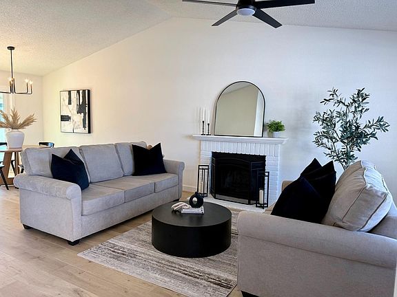 3rd image of 273 Merlot Ave