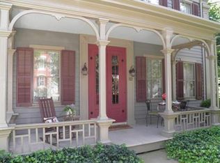 52 Center St, Clinton, NJ 08809