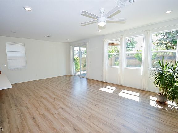 3rd image of 7255 Pazienza Ave