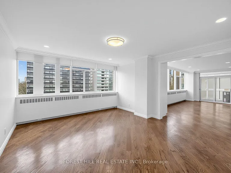 561 Avenue Rd #803-4 — Photo 7