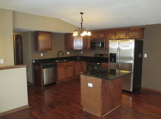 20583 Dodd Rd, Le Center, MN 56057