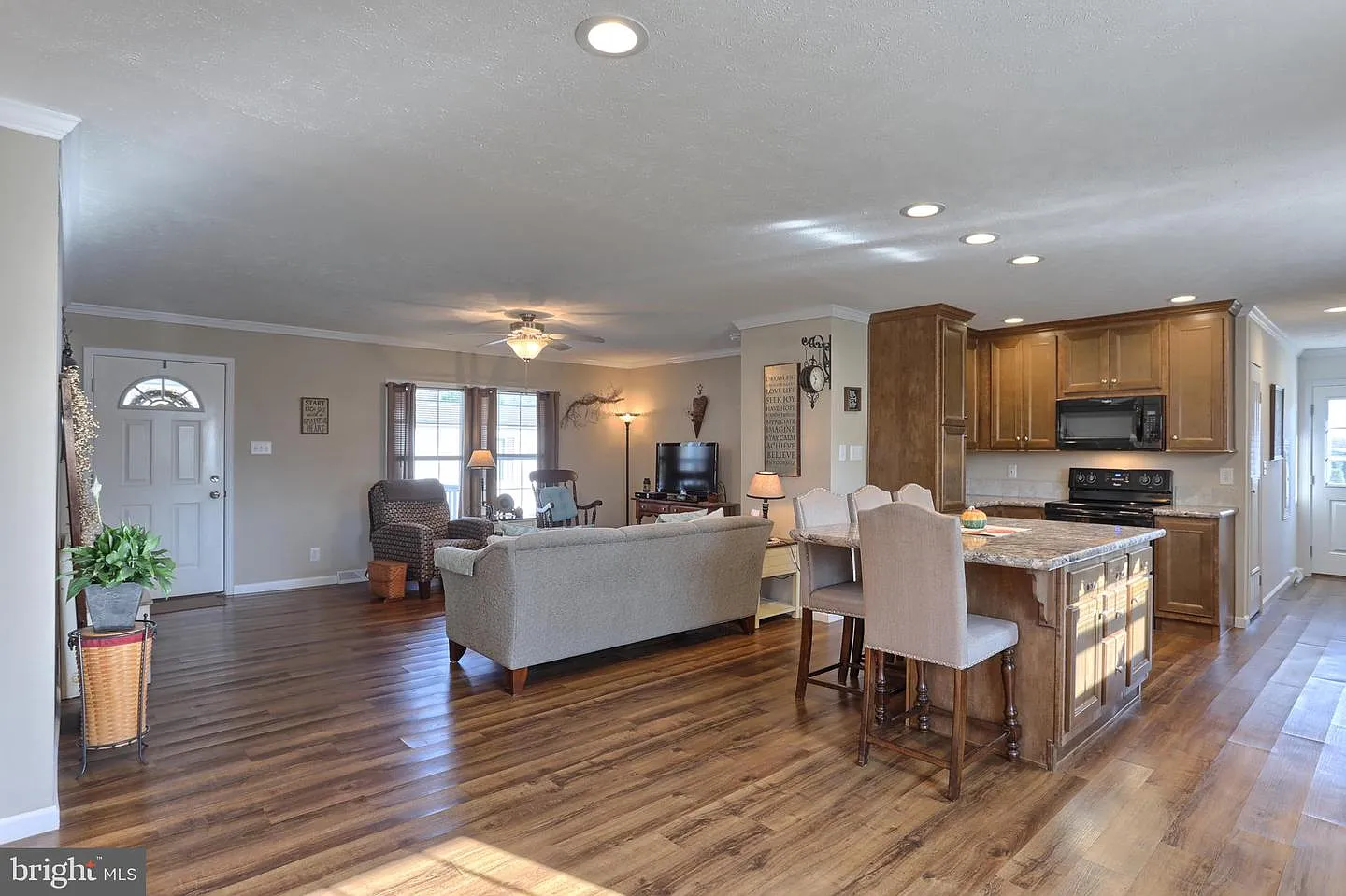 36 Carol Ann Dr photo 1