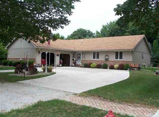 110 E Washington St, Le Roy, IL
