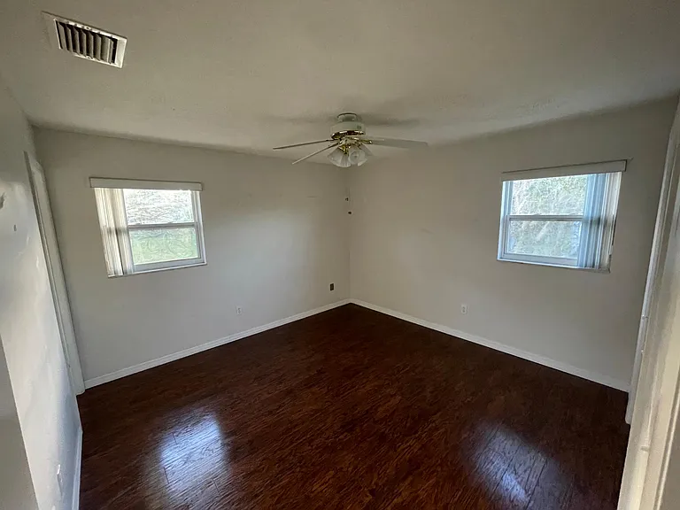 825 Corvette Ave — Photo 8